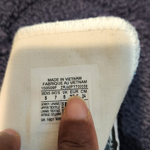 Converse All Star Shoe - Picture 6 of 7